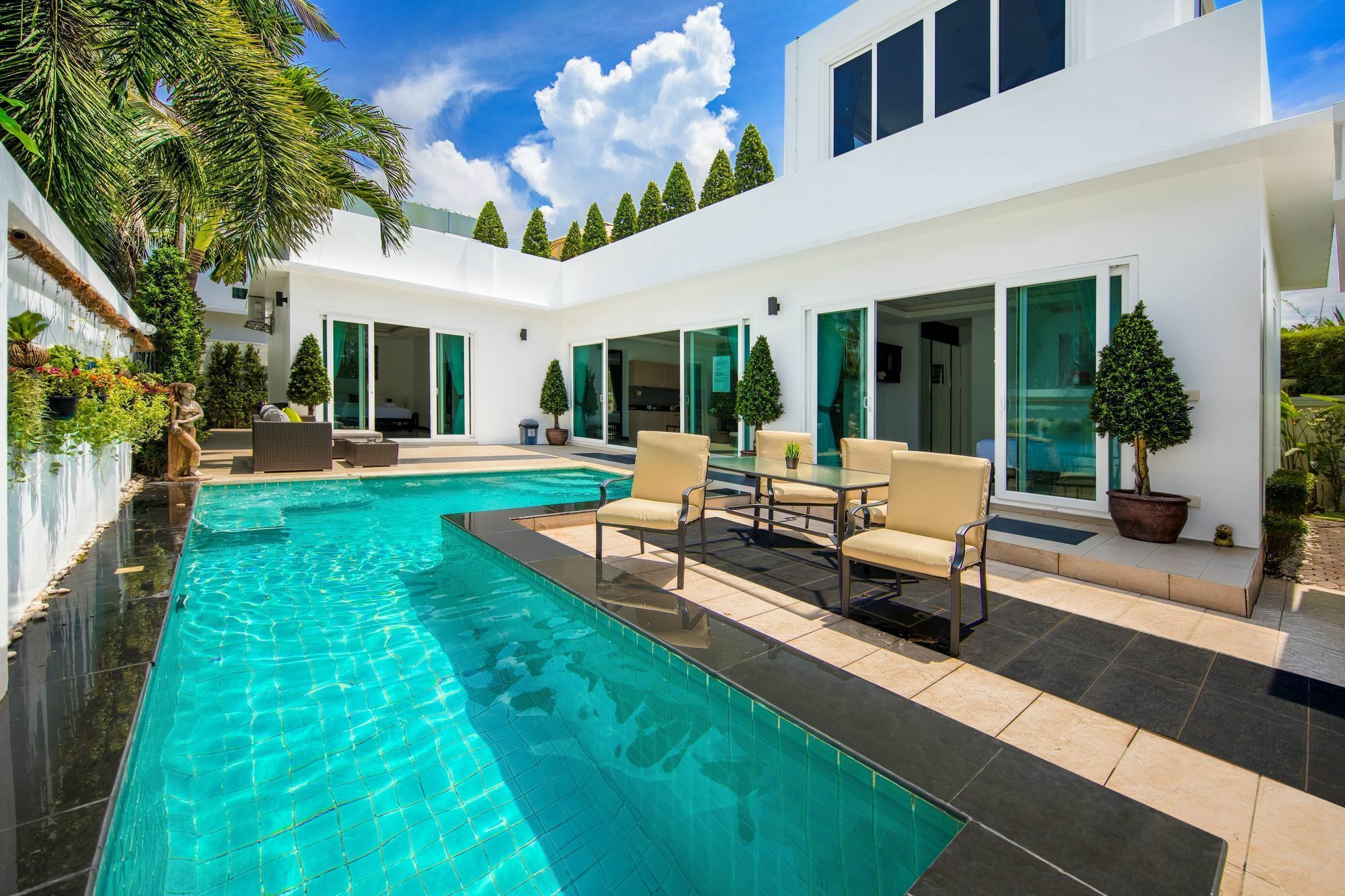 Best Pool Villa Jomtien Pattaya Bagian luar foto